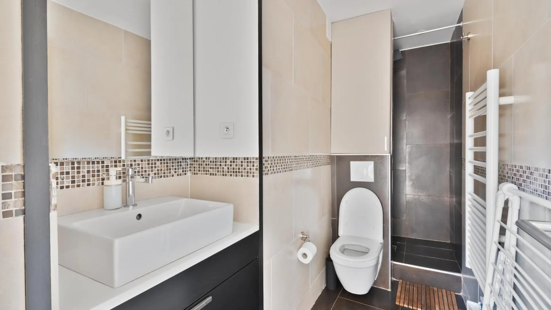 Quartier Opera 2 Free Netflix Apartmán *
